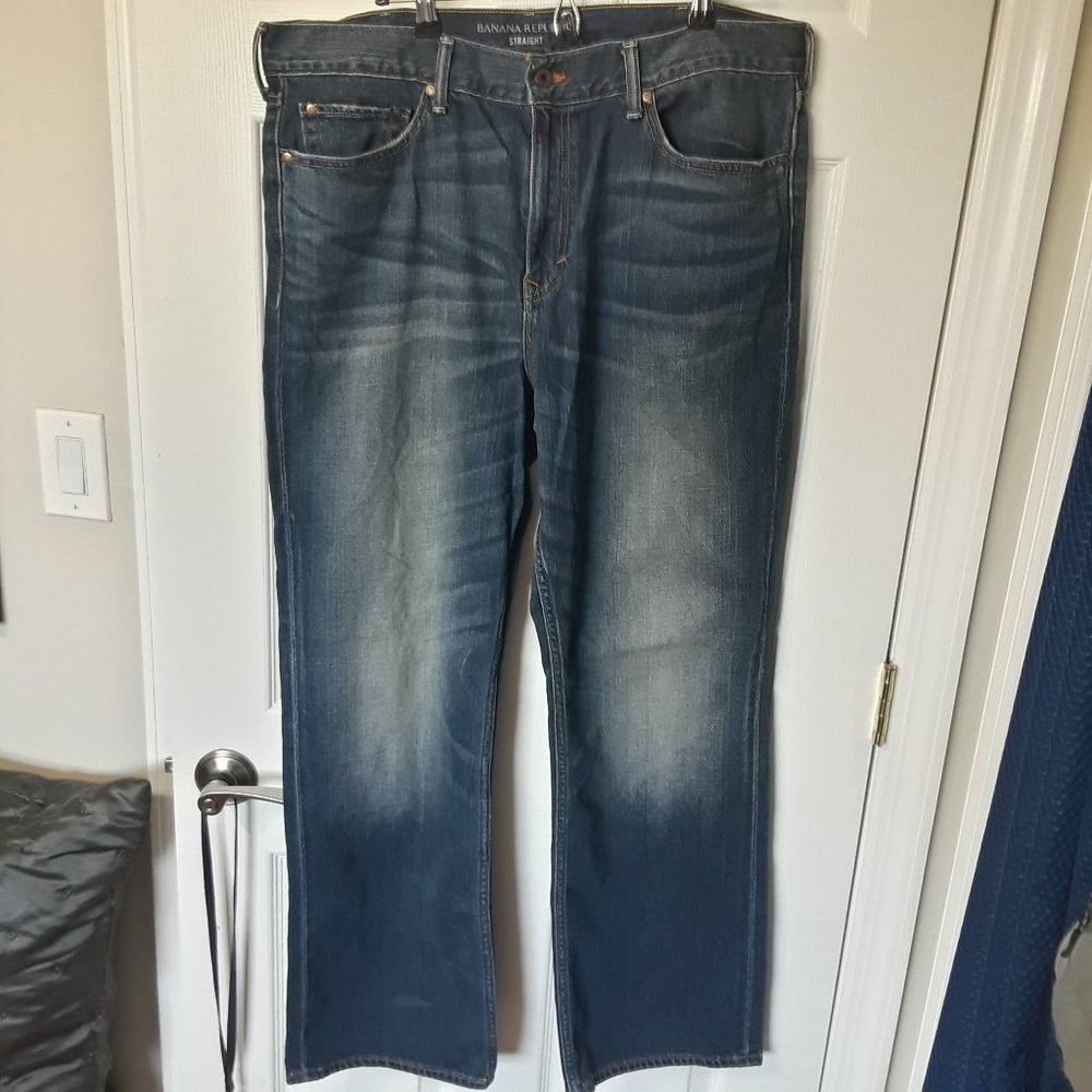 Banana Republic Straight Jeans 38W x 32L